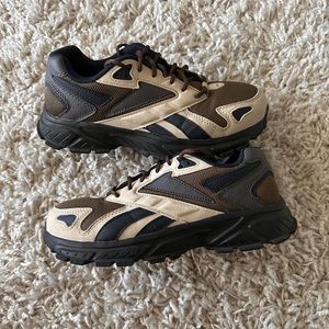 Mens Work steal toe shoe size 8W